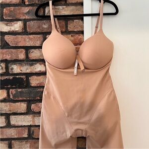 SKIMS Nude Shapewear Bodysuit